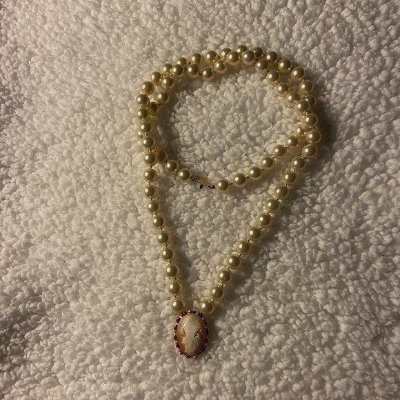 VINTAGE PEARL NECKLACE - Picture 1 of 3